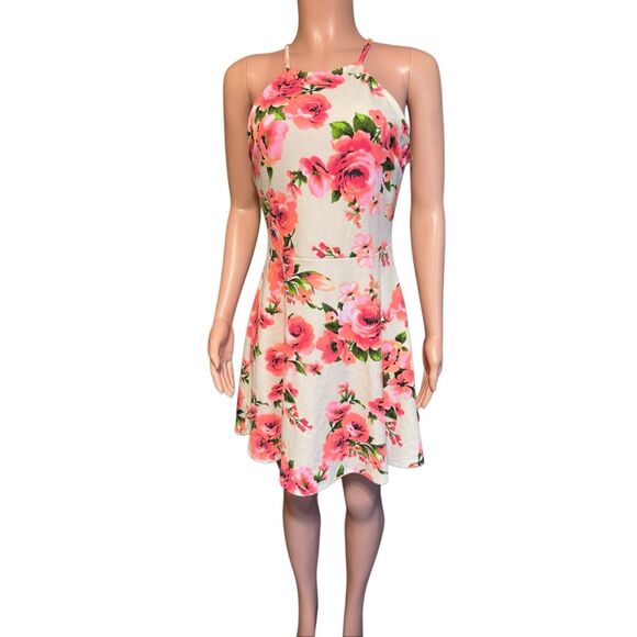 Charlotte Russe Dresses & Skirts - Charlotte Russe women halter neckline fit-and flare floral pink dress L